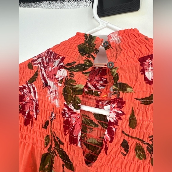 Abercrombie & Fitch Smocked Long Sleeve Floral Top Blouse Sz S - Picture 3 of 5